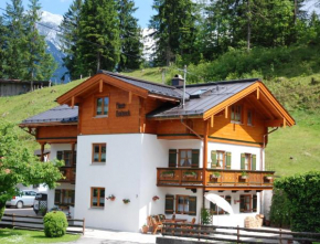 Гостиница Haus Holzeck  Шёнау-Ам-Кёнигзее